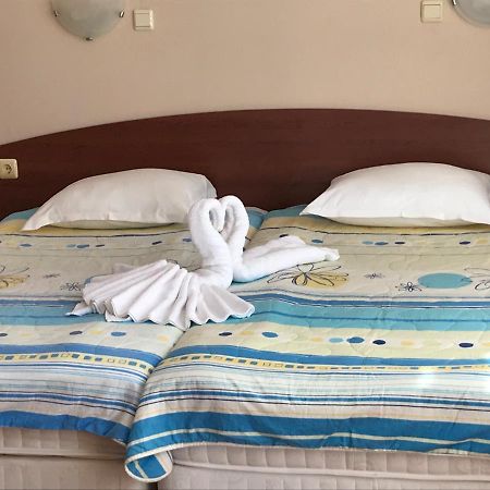 Red House Guest House Несебр Экстерьер фото