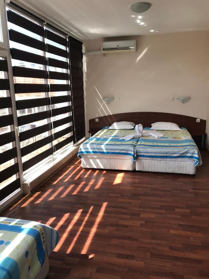Red House Guest House Несебр Экстерьер фото