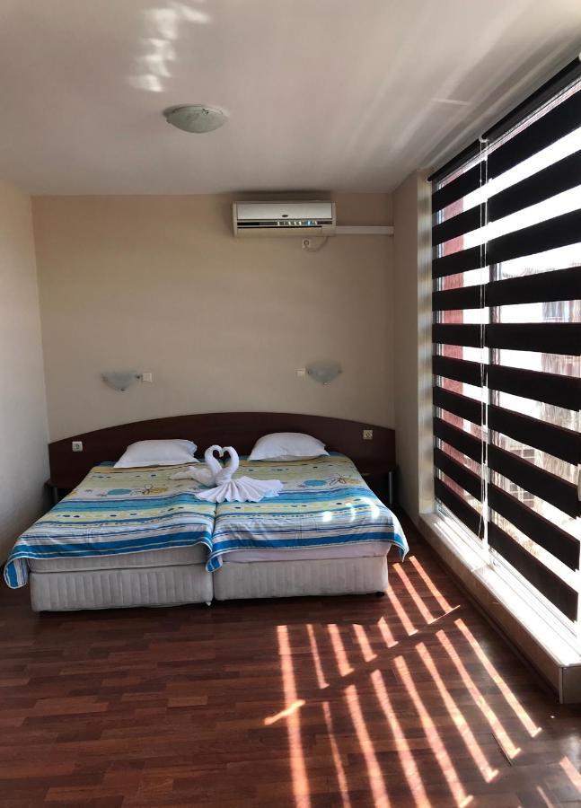Red House Guest House Несебр Экстерьер фото