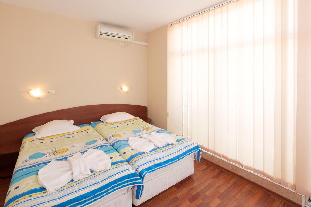 Red House Guest House Несебр Номер фото