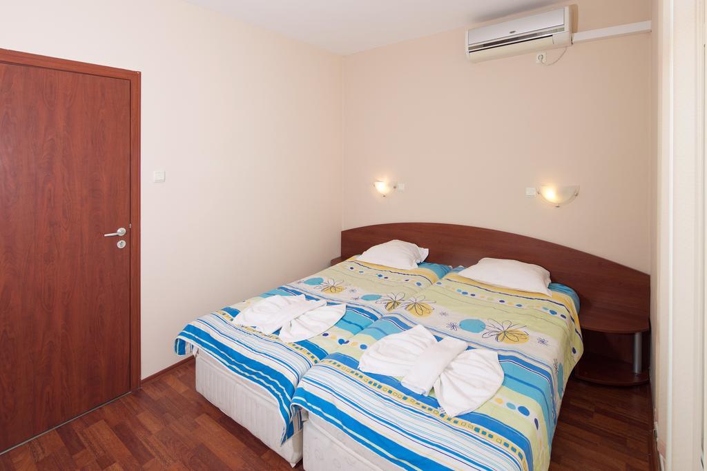 Red House Guest House Несебр Экстерьер фото